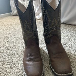Men’s cowboy boots